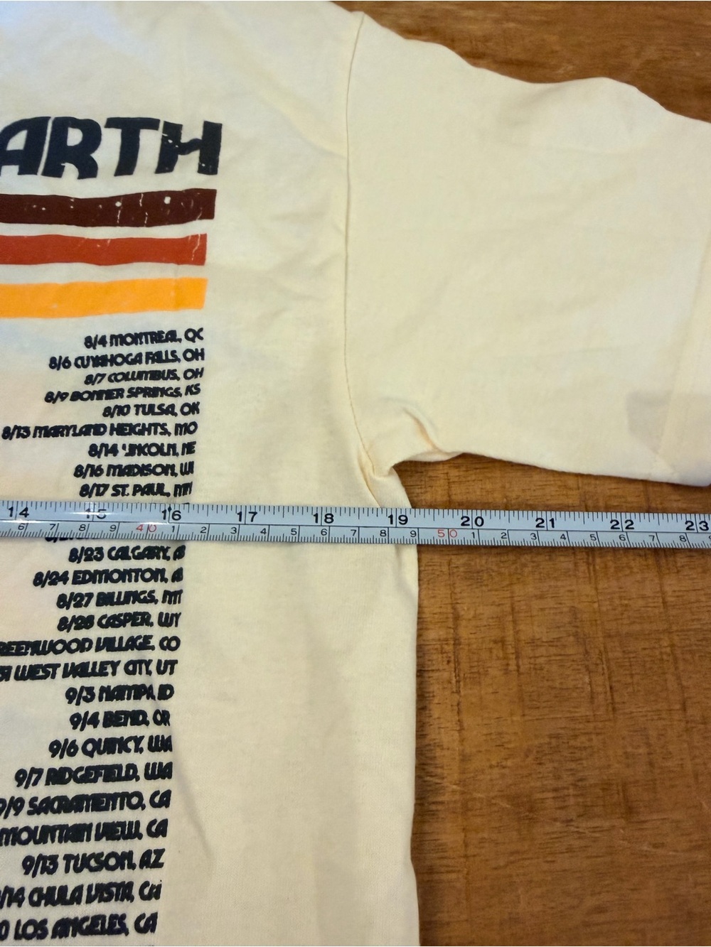 Hozier 'Unreal Unearth Tour 2024' Graphic Tee - White Red Yellow Accents medium - Picture 8 of 8